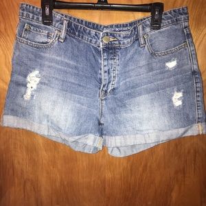 Gap Sexy Boyfriend Short